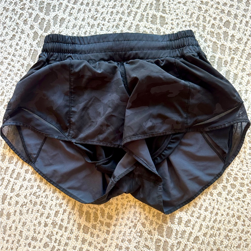 Lululemon black camo speed up shorts